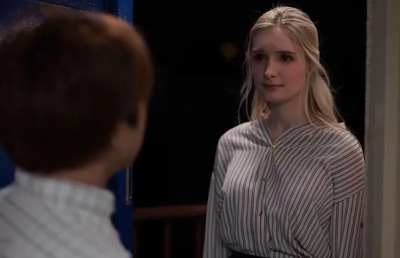 Cô đơn nơi xứ lạ với người chồng già, vợ yêu tây được anh hàng xóm an ủi