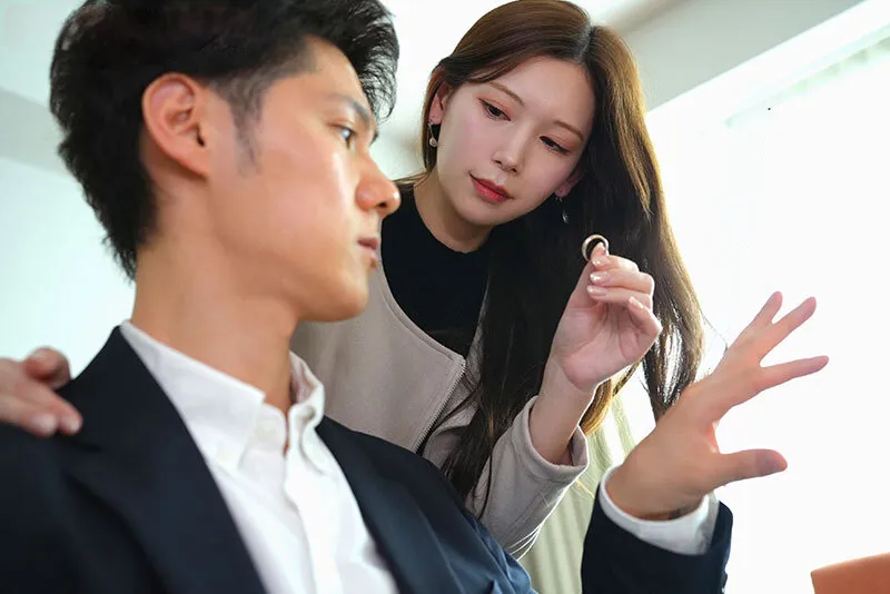 Cô vợ đi đi giã ngoại, anh xã ở nhà bị nhỏ em bà xã gạ nện không trượt phát nào